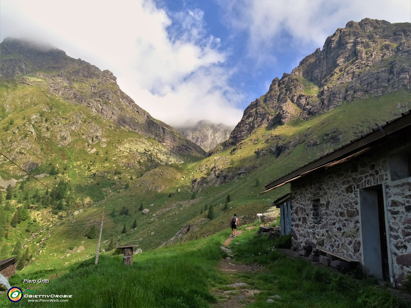 08 Sul sent. 108 passaggio alla C asera Valletto (1625 m).JPG